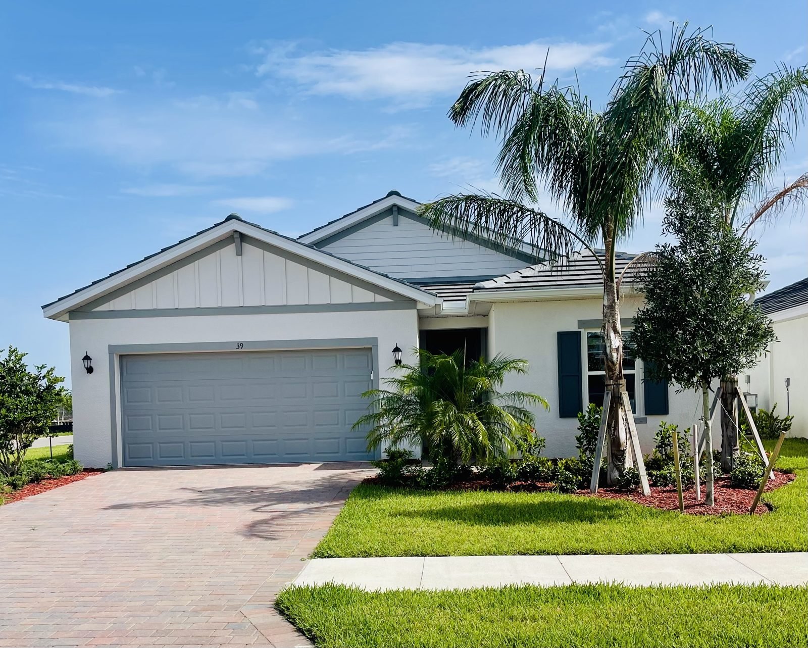 Move-in ready Carson home of the week on a corner lot at Hampton Lakes in Alva FL